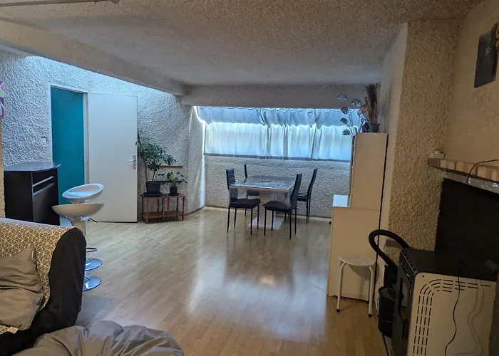 公寓 La Caselle Du Causse La Loubiere